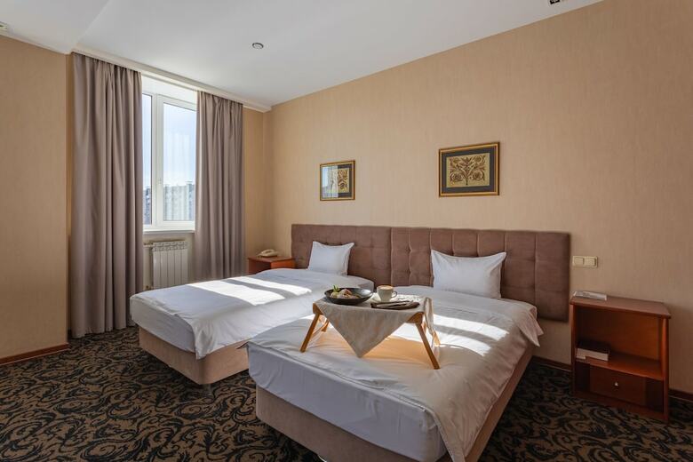 Benefit Plaza Congress Hotel