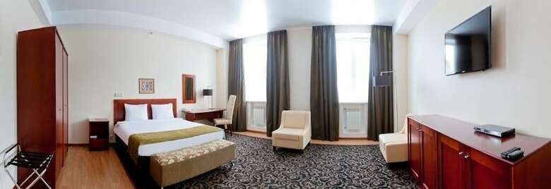Benefit Plaza Congress Hotel