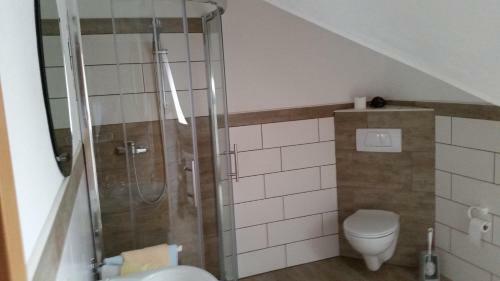 Hostal Gasthaus Und Pension Mombergstube