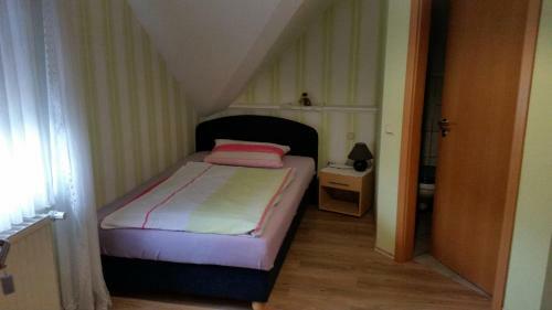 Hostal Gasthaus Und Pension Mombergstube