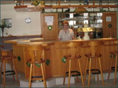 Hostal Gasthaus Und Pension Mombergstube