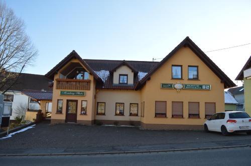 Hostal Gasthaus Und Pension Mombergstube