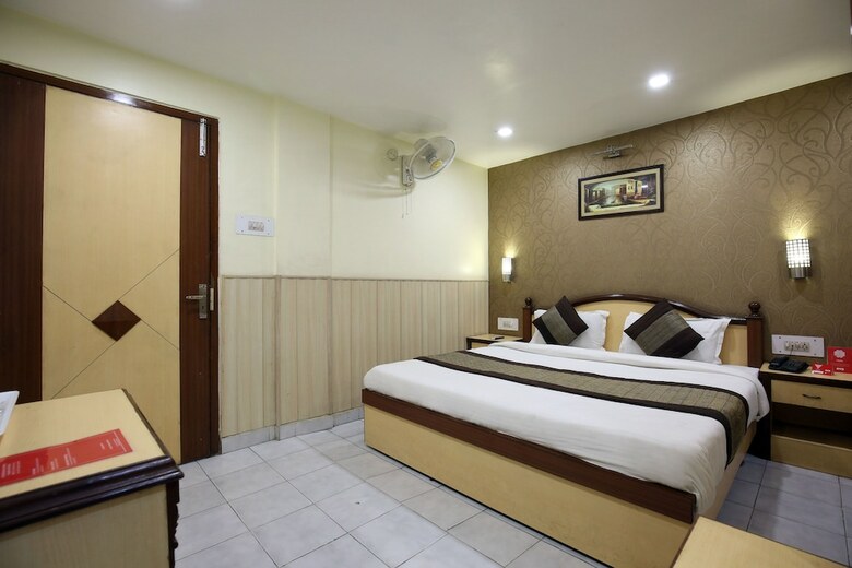 Oyo 7445 Hotel Amritsar Residency