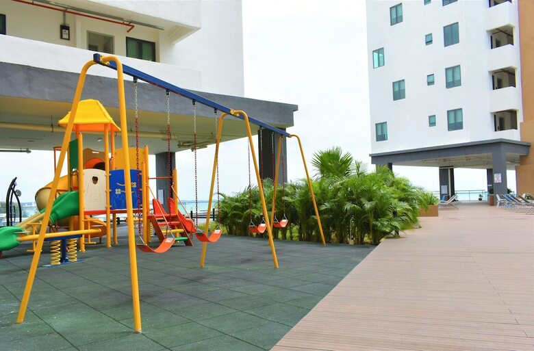 D'wharf Hotel & Serviced Residence