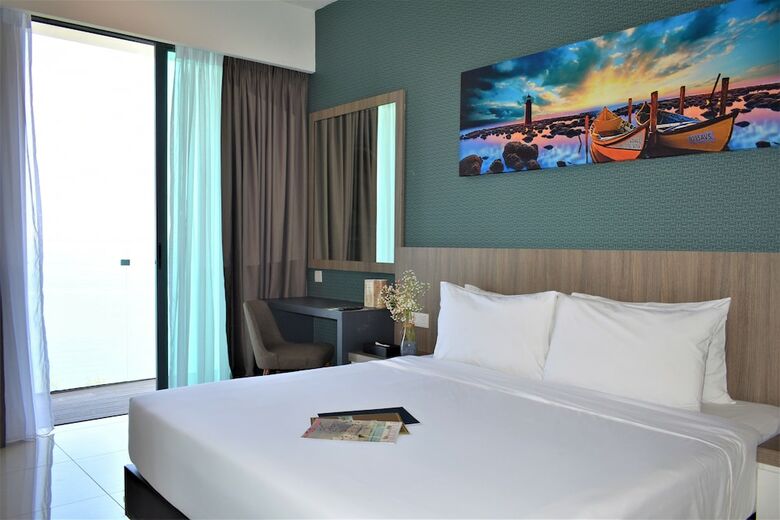 D'wharf Hotel & Serviced Residence