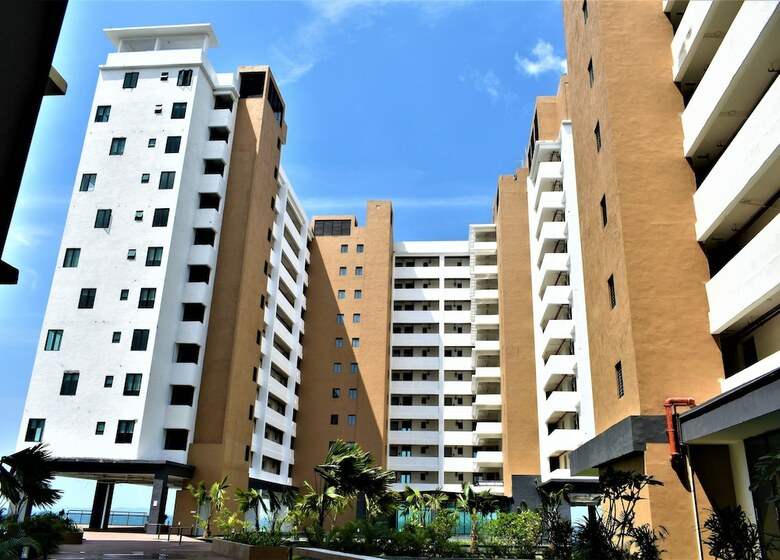 D'wharf Hotel & Serviced Residence