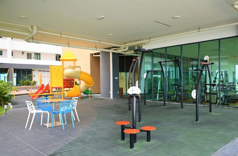 D'wharf Hotel & Serviced Residence