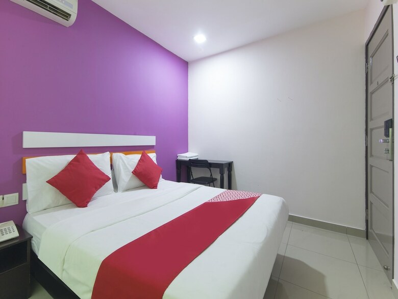 Motel Oyo 950 Orange Hotel