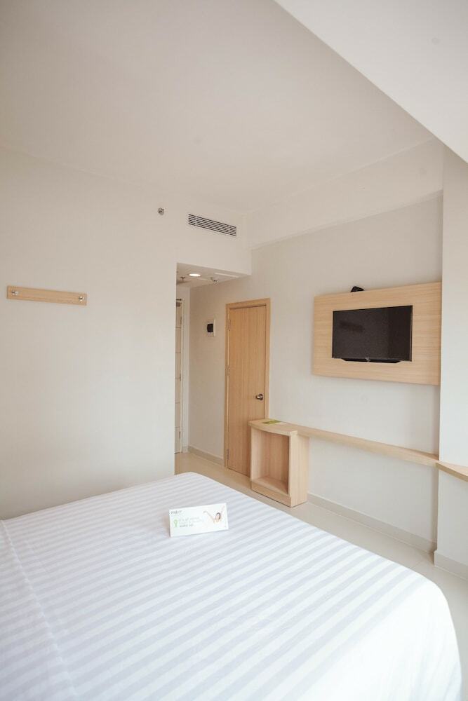 Hotel Whiz Prime Sudirman Makassar