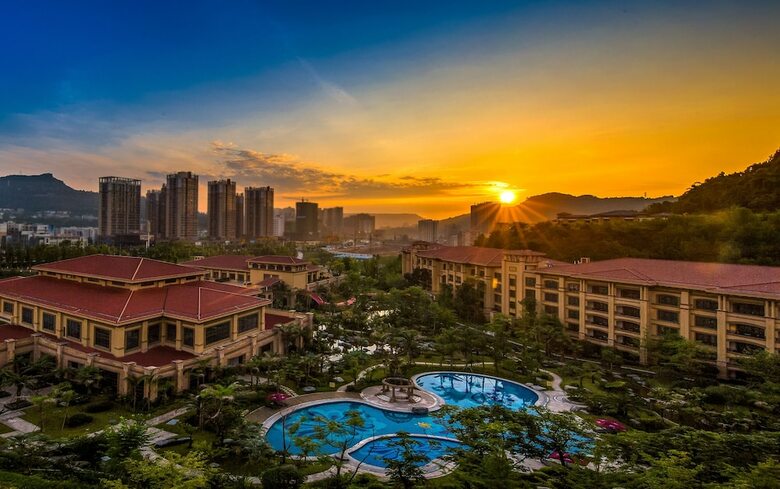 Felton Gloria Grand Hotel Bazhong