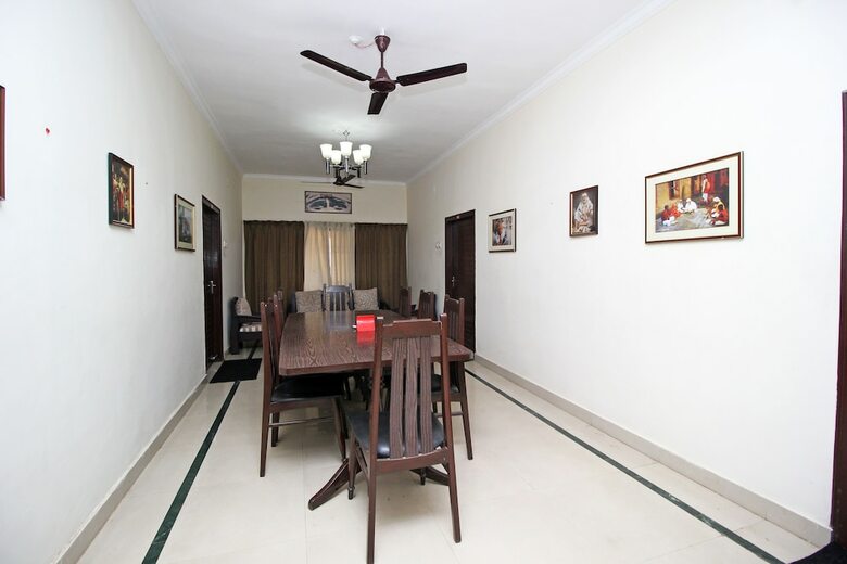 Hotel Oyo 7337 Sai Leela