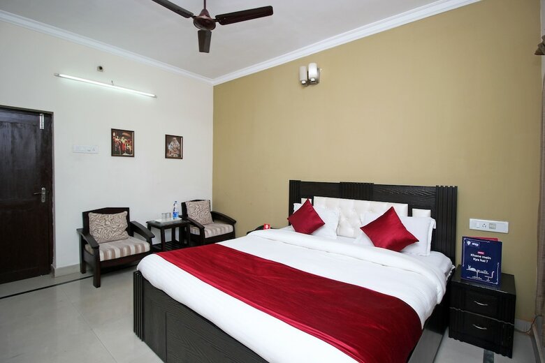 Hotel Oyo 7337 Sai Leela