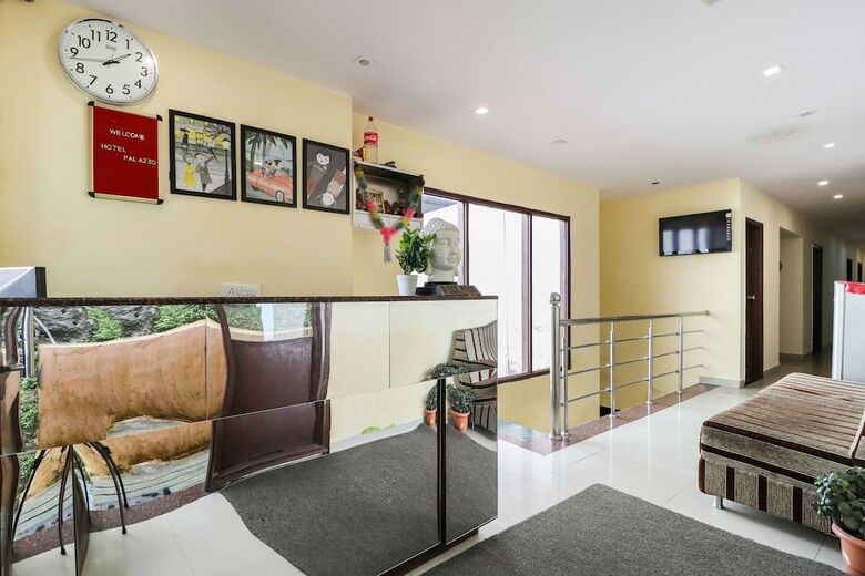 Oyo 7251 Hotel Palazzo
