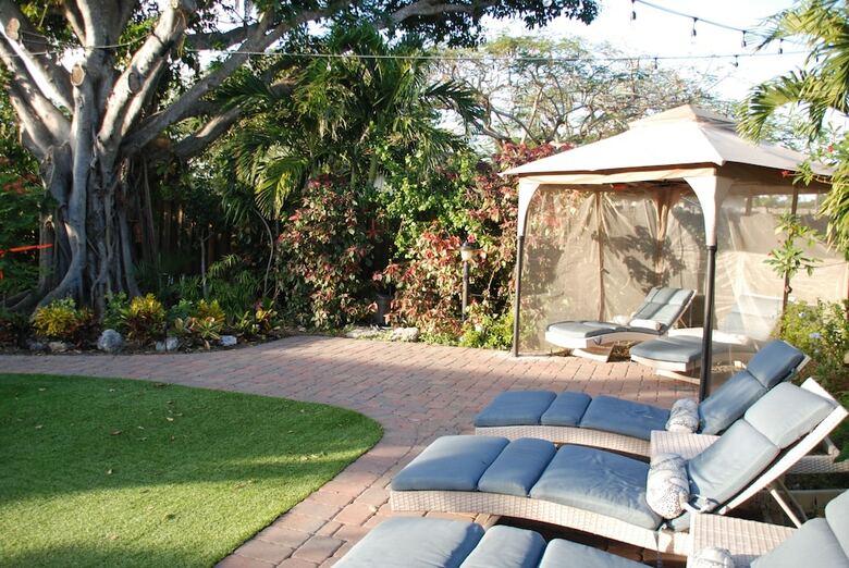 Hostal Sheridan Guesthouse