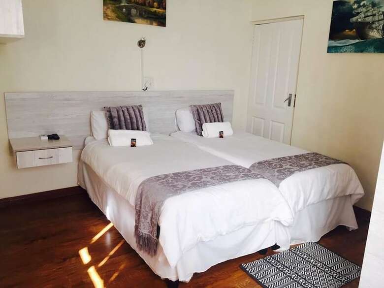 Hotel Newtondale Self Catering