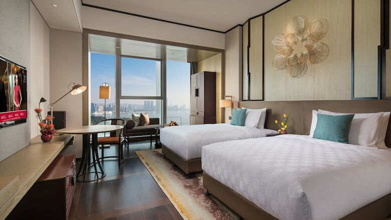 Hotel Hualuxe Xiamen Haicang