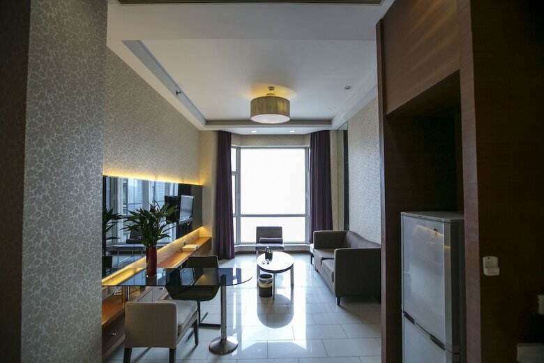 Hotel Love Holiday Inn Apartment