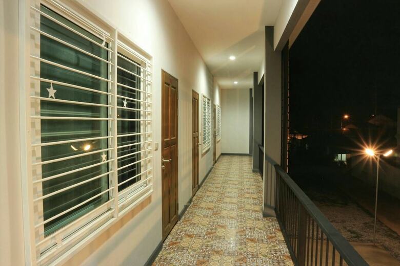 Hotel Bann Romyen Klang Dong