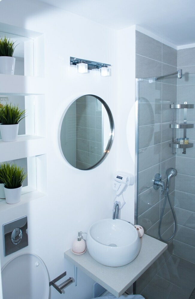 Metropole Apartments Old City