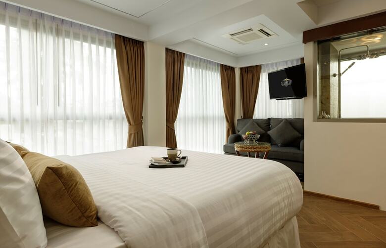 9 Suite Luxury Boutique Hotel