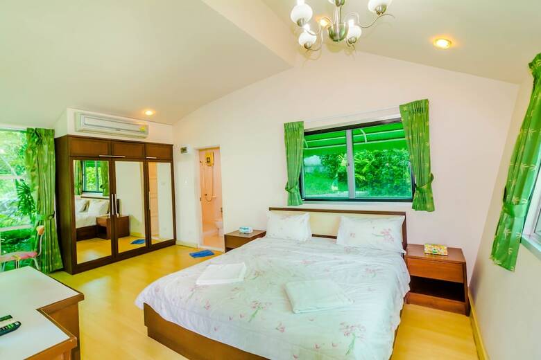 Hotel Chalong Hill Tropical Garden Homes