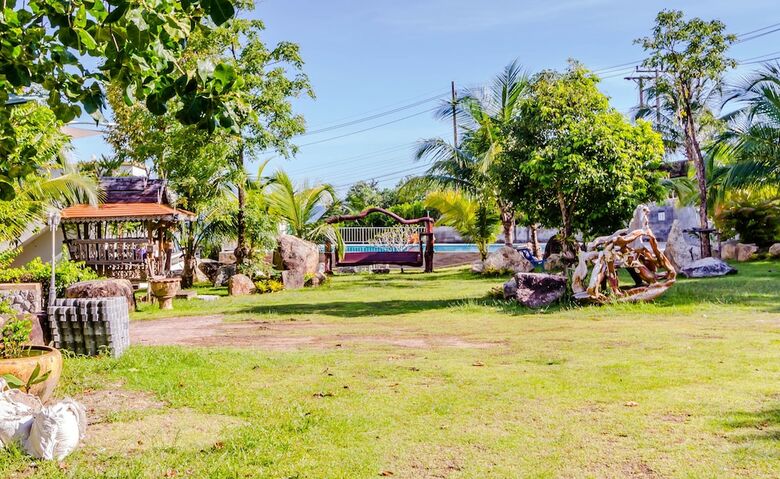 Hotel Chalong Hill Tropical Garden Homes