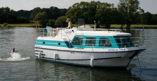 Kuhnle-tours Bootshaus Zeuthen