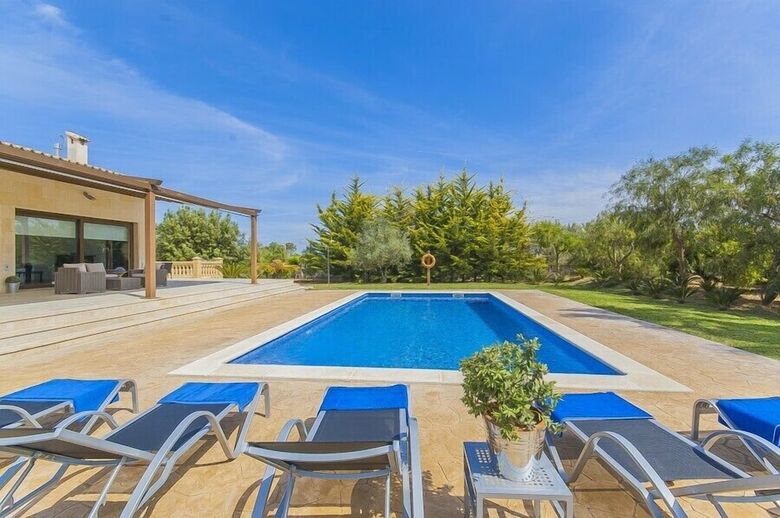 Villa Finca Es Rasquell