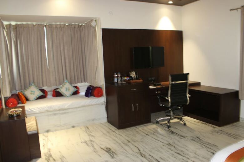 Hotel Ramya Resort & Spa