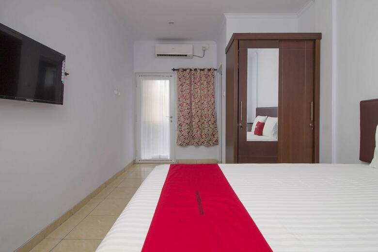 Hotel Reddoorz Near Siloam Karawaci 2