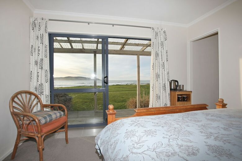 Catlins Beach House