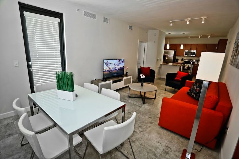 Doral Dolphin Mall Apartments By Nuovo