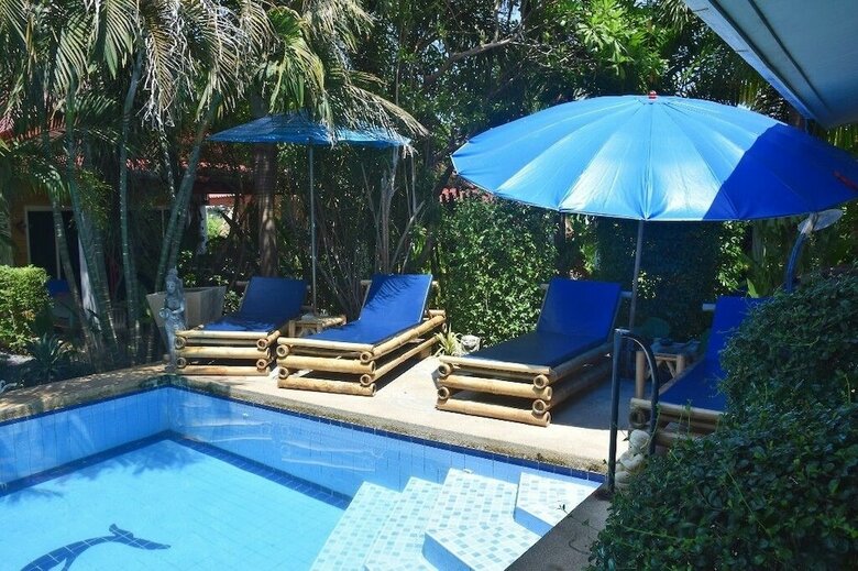 Villa Sanuk Bungalows