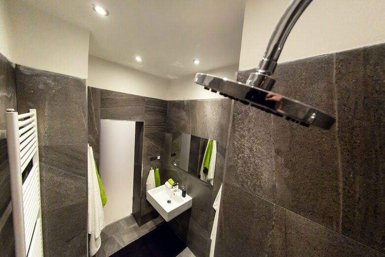 Freedom Rooms And Apartments