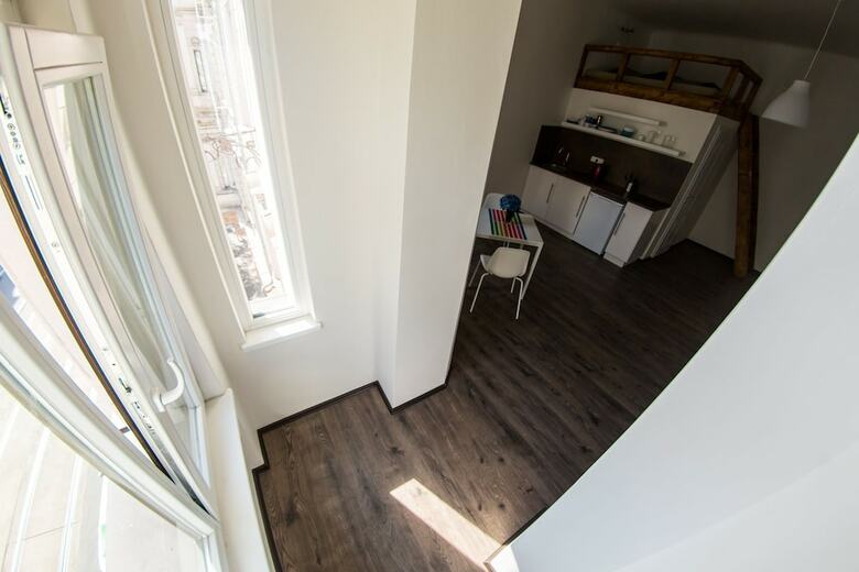 Freedom Rooms And Apartments