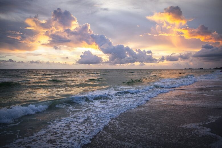 Beach Sands A 102 By Anna Maria