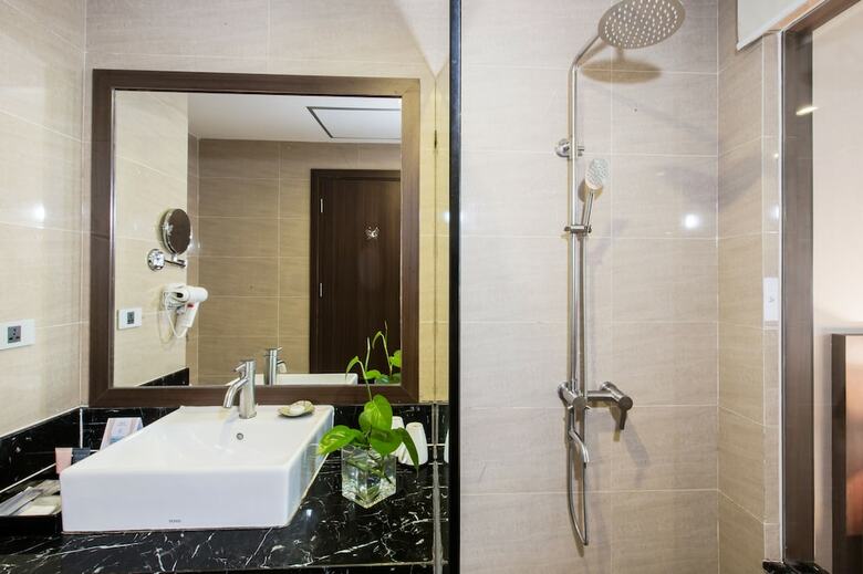 M?ong Thanh Grand Hoang Mai Hotel