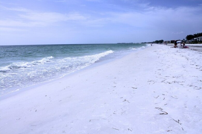 Beach Retreat Unit B By Anna Maria