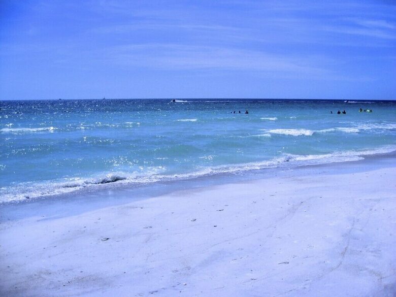 Anna Maria Island Retreat 2br Condo