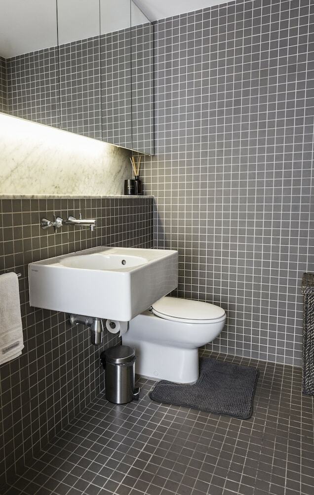 Two Storey Lux Apartment Near Cbd