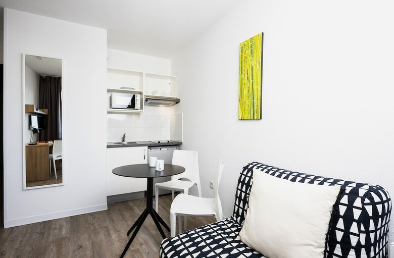 Residencia T�n�o Apparthotel Talence