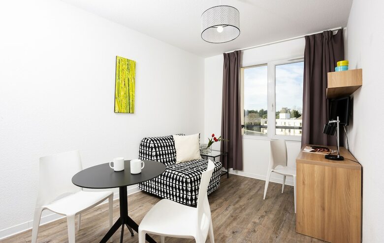 Residencia T�n�o Apparthotel Talence