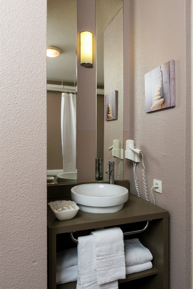 Residencia T�n�o Apparthotel Talence