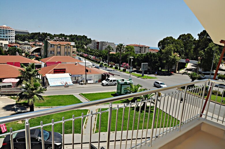 Ceren Family Suit Hotel