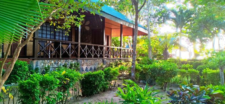 Hotel Las Cabanas Beach Resort