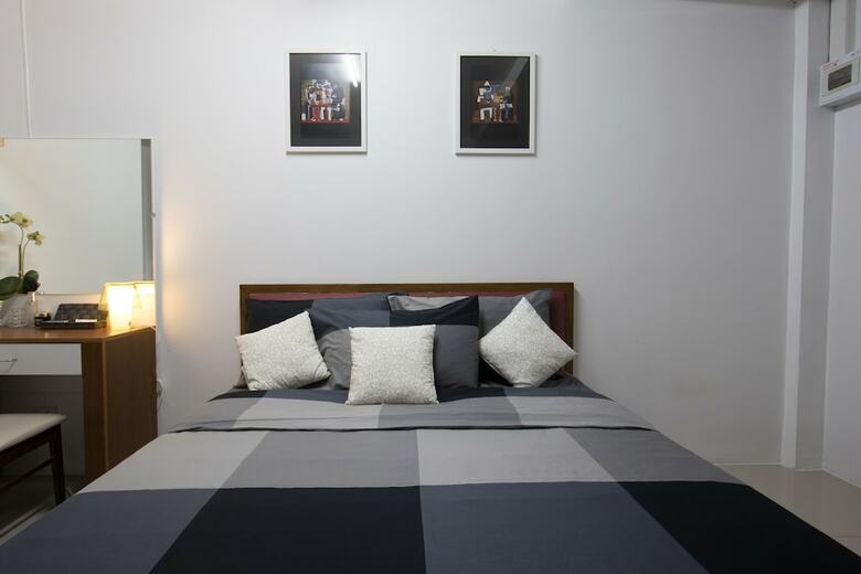 I-home Residence And Hotel