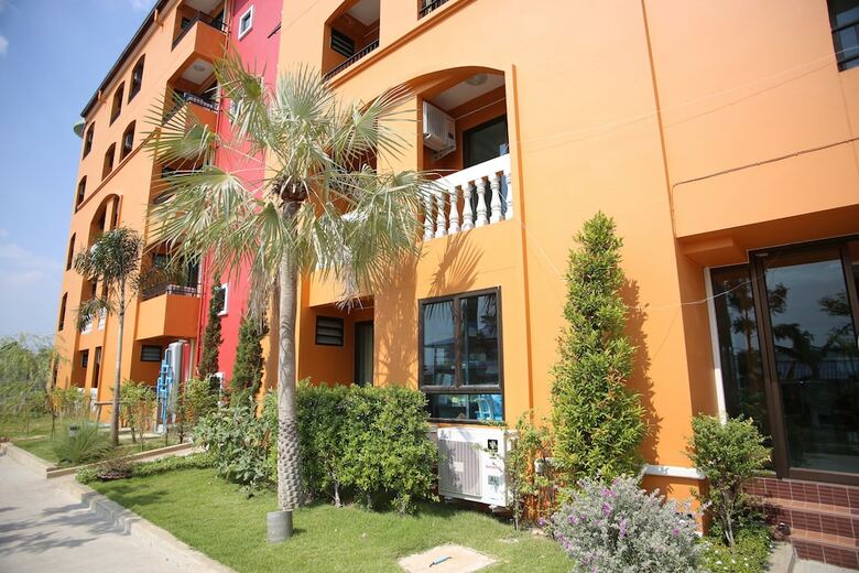 I-home Residence And Hotel