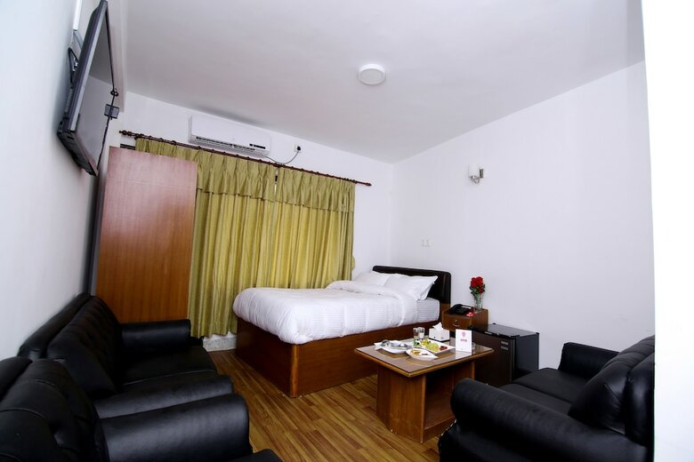 Oyo 104 Hotel Baltic Inn