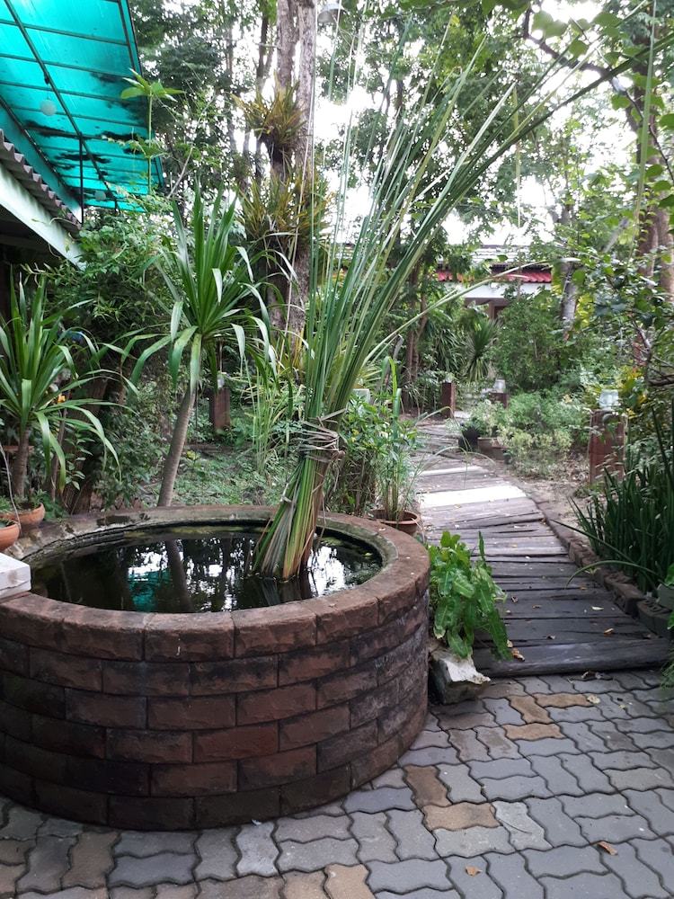 Hotel Bankitsada Homestay
