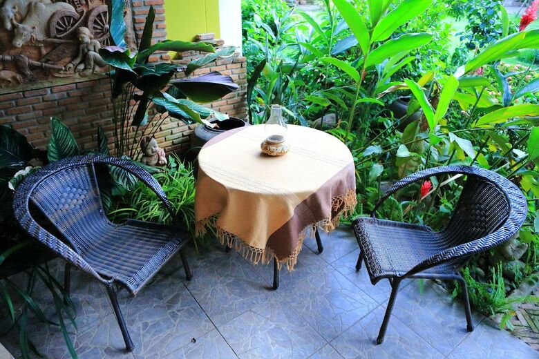 Rungnatee Place & Boutique Hotel